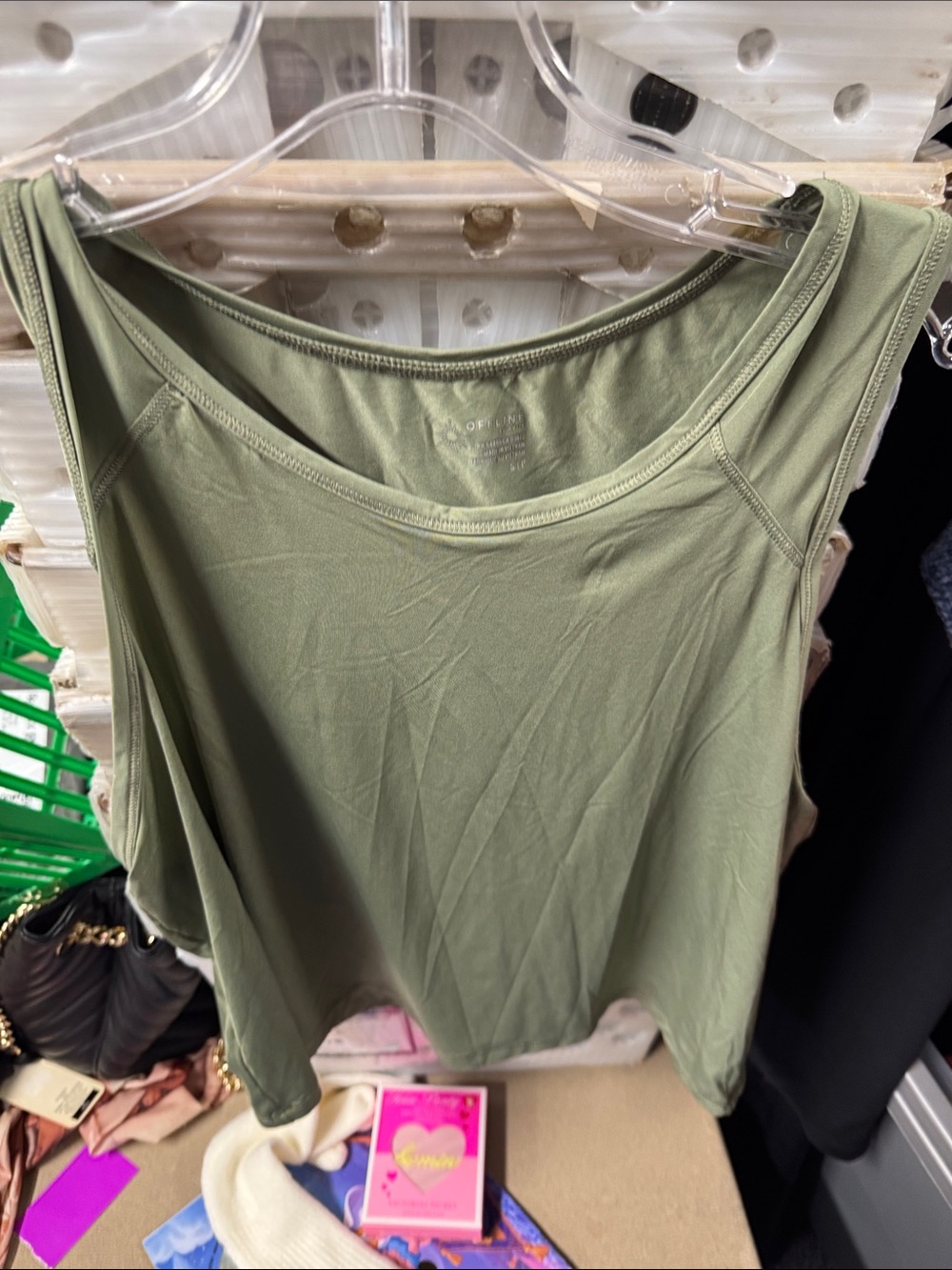 Aerie offline tank S // 092577